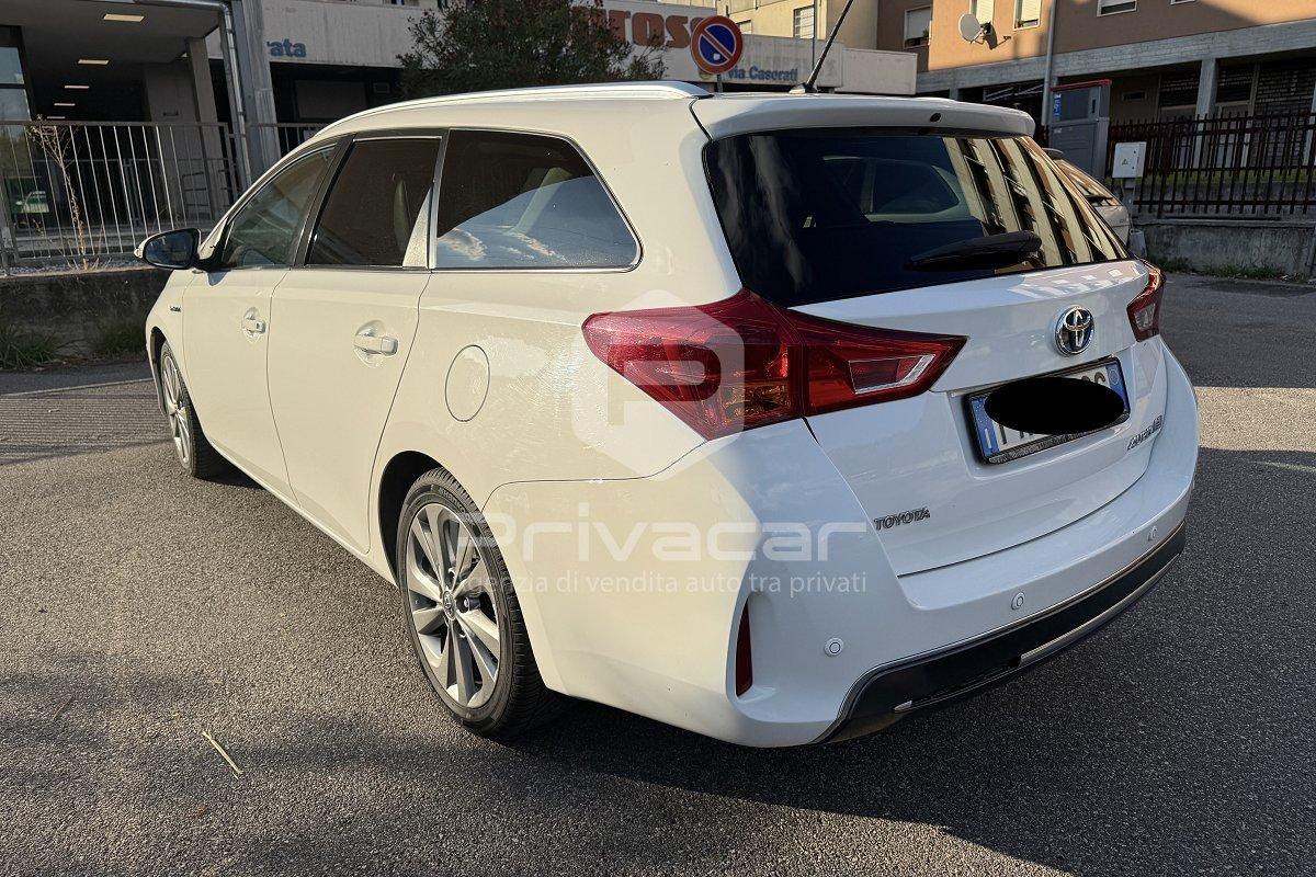 TOYOTA Auris Touring Sports 1.8 Hybrid Lounge