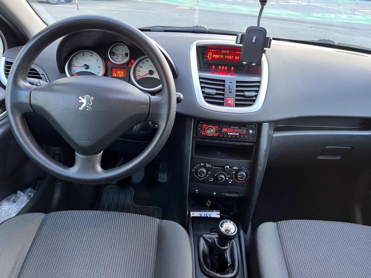Peugeot 207 1.4 8V 75CV 5p. PERFETTA X NEOPATENTATI