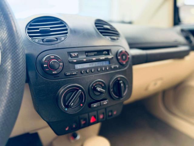 Volkswagen New Beetle Cabrio 1.6