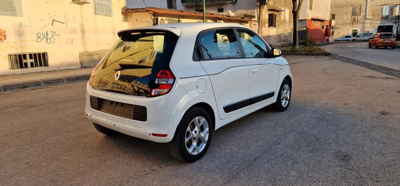 Renault Twingo SCe EDC Intens