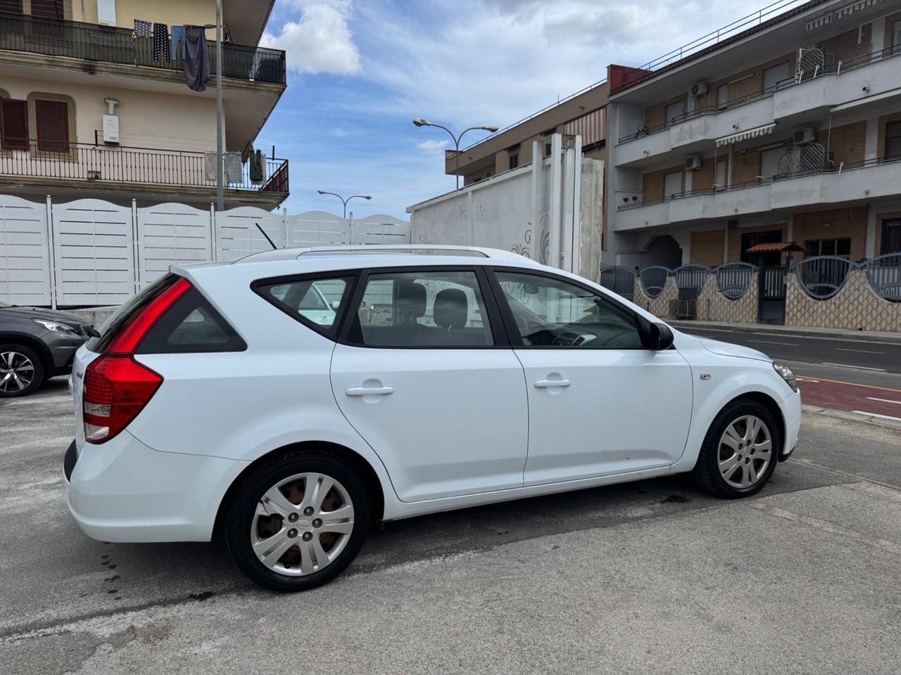 Kia Ceed SW1.6 DIESEL 90CV LX 2010