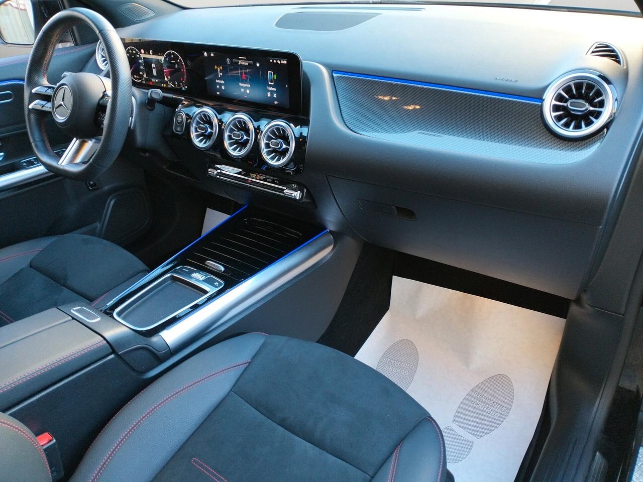 Mercedes-Benz GLA 200 d AMG Line Premium auto * SOLI 22.000 KM *