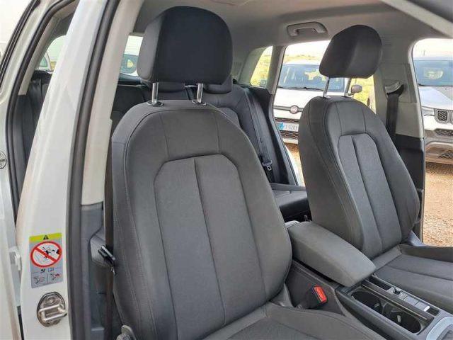 AUDI Q3 35 TDI quattro S tronic Business Advanced