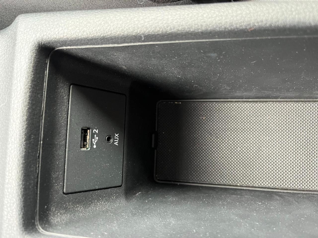 Audi Q2 30 TFSI Business