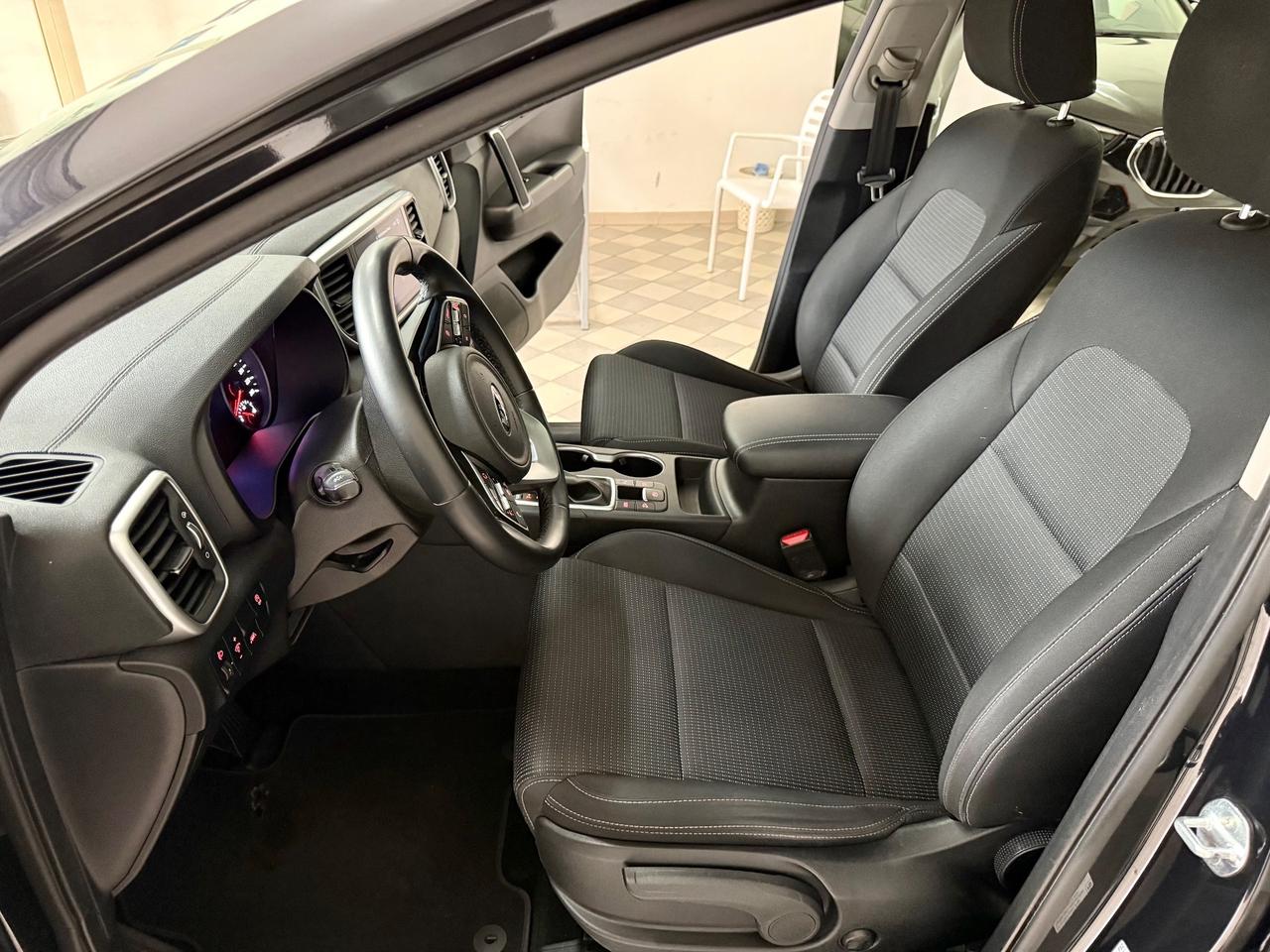Kia Sportage 1.6 CRDI 136 DCT7 2WD Mild Hybrid Black Edition