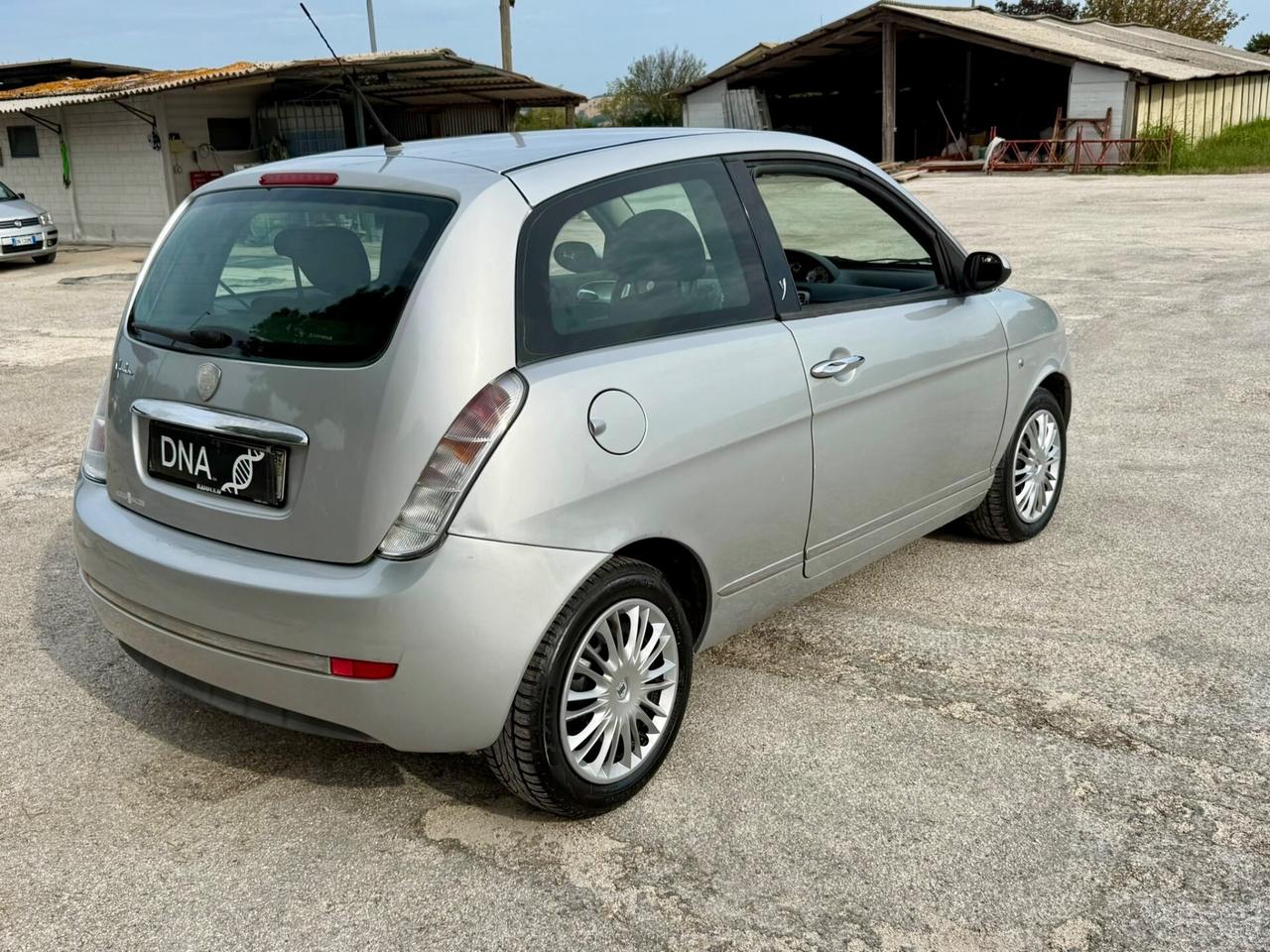 Lancia Ypsilon 1.2 Benzina Neopatentati Unicaproprietaria