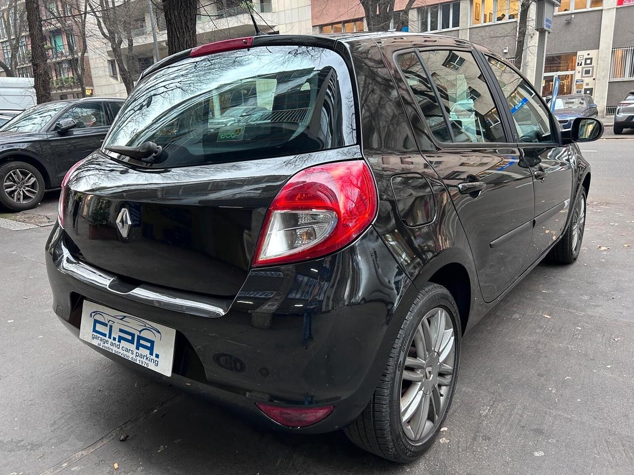Renault Clio 1.2 16V 5 porte Luxe