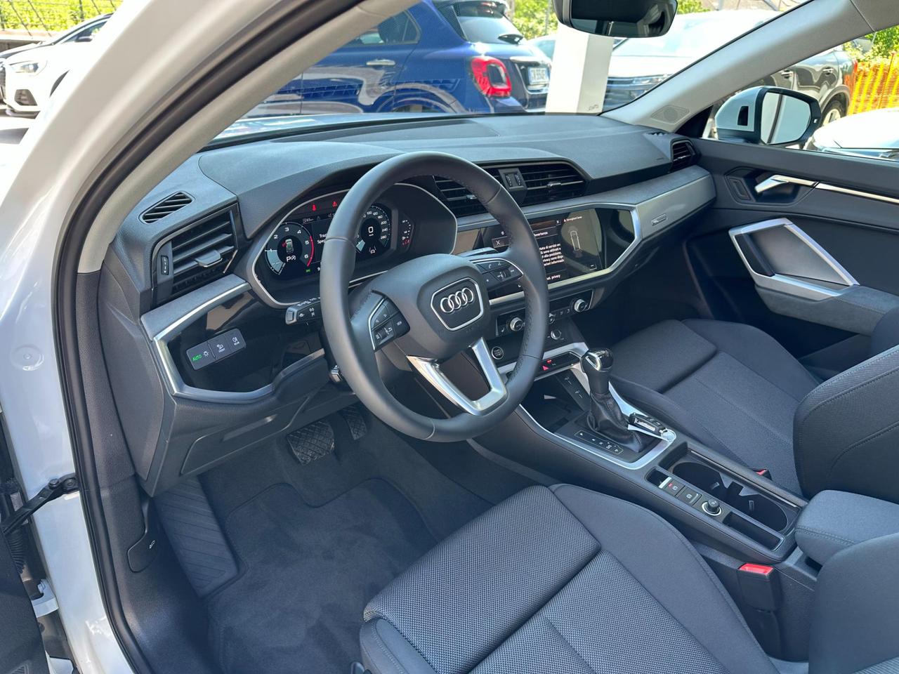 Audi Q3 35 2.0 tdi S line edition s-tronic