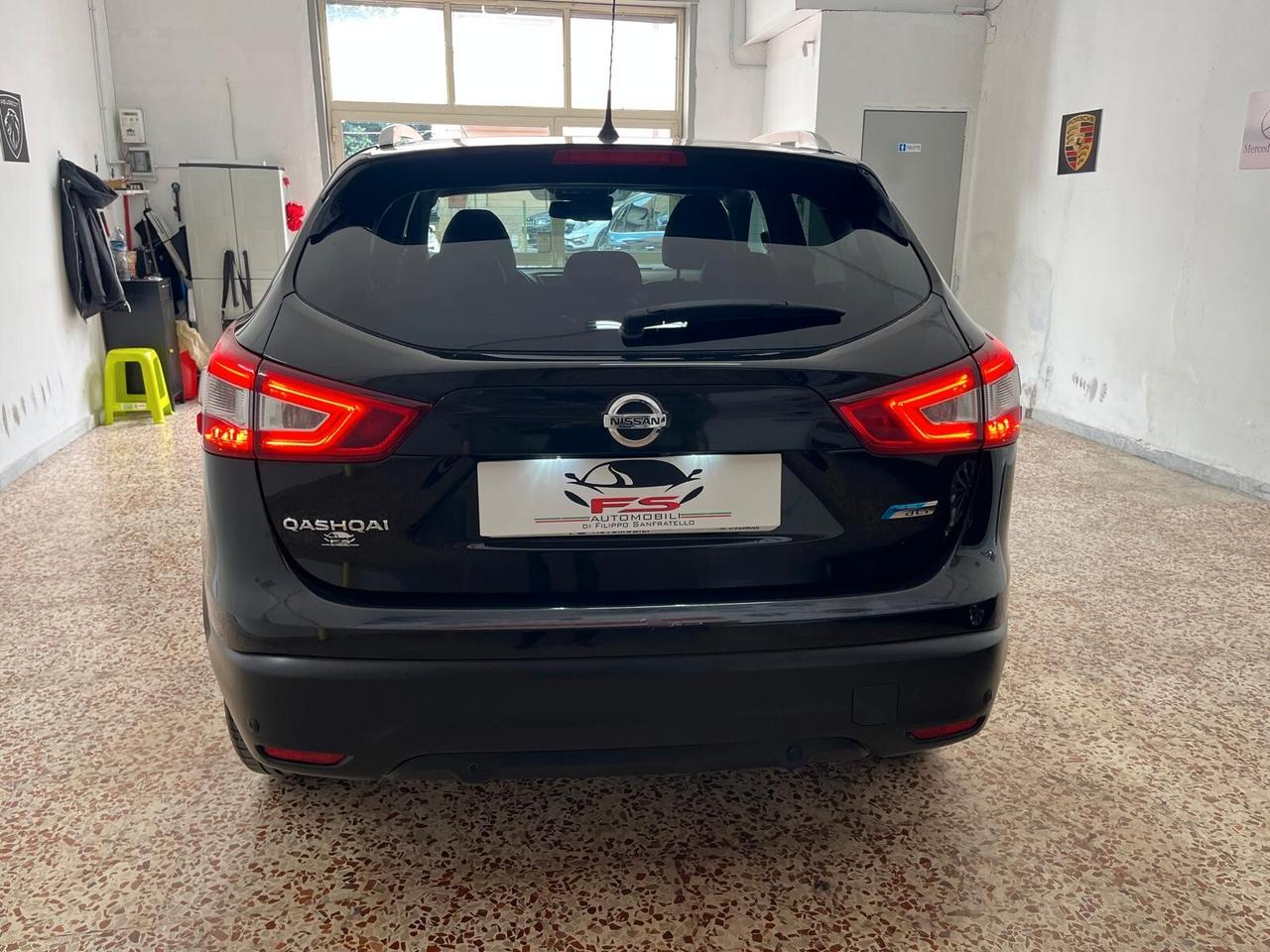 Nissan Qashqai 1.6 dCi DPF 360