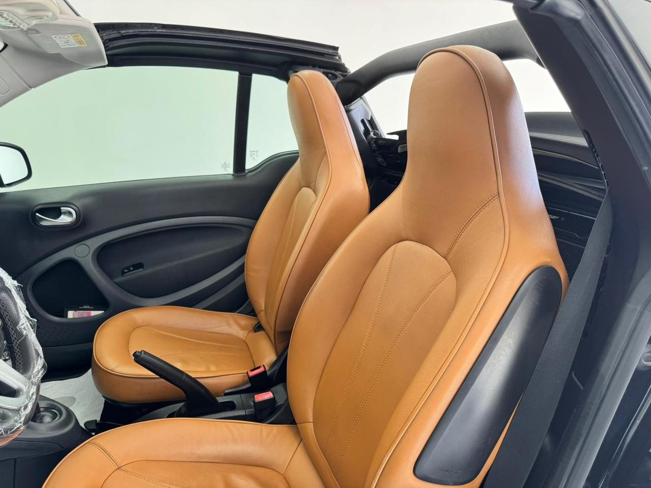 Smart ForTwo 70 1.0 twinamic cabrio-PELLE -CERCHI BRABUS