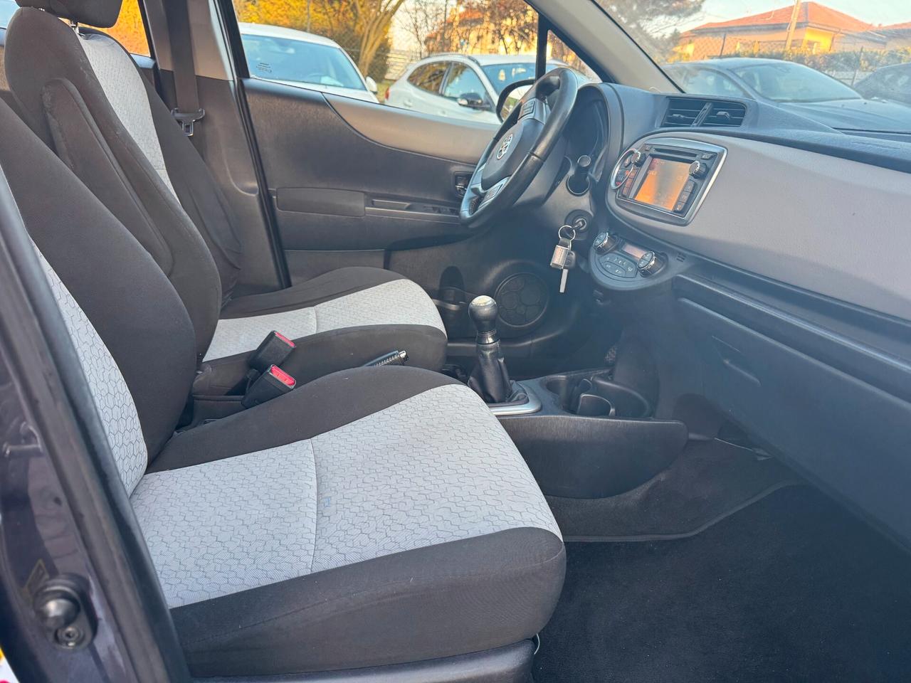 Toyota Yaris 1.0 5 porte