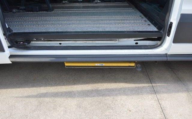 FORD Transit TRANSIT 8 POSTI 2.2 D + PEDANA