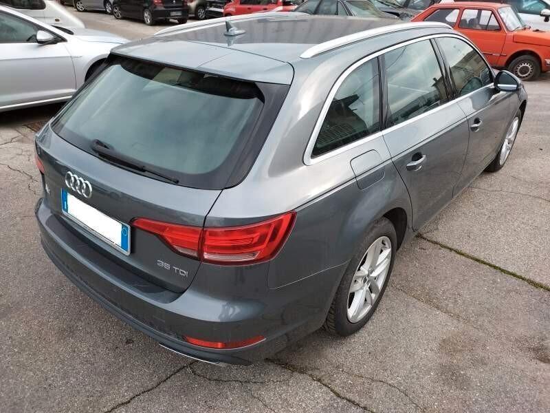 Audi A4 Avant 35 TDI S tronic Sport