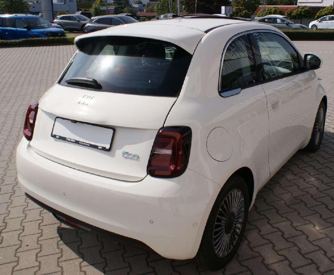 Fiat 500 500e Berlina 42 kWh La Prima