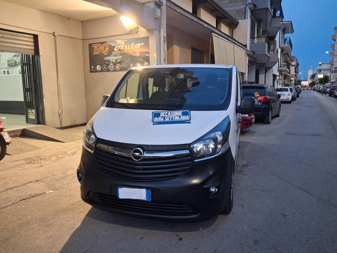 Opel Vivaro 29 1.6 CDTI 120CV 9 posti 2019 Gancio