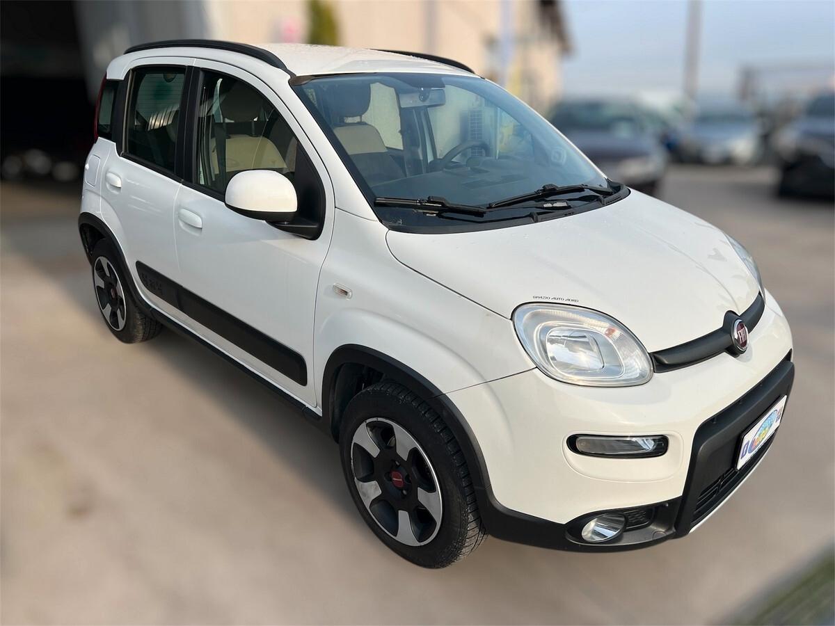 Fiat Panda 1.3 MJT S&S 4x4 / ok neopatentati