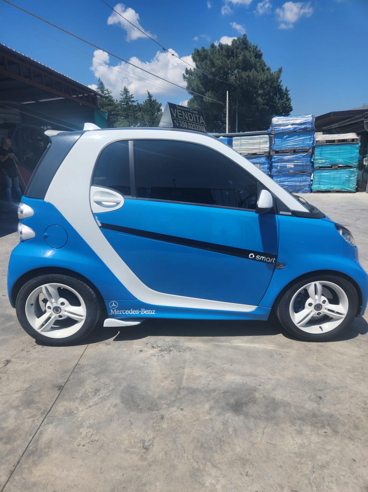 Smart ForTwo 1000 52 kW MHD coupé passion