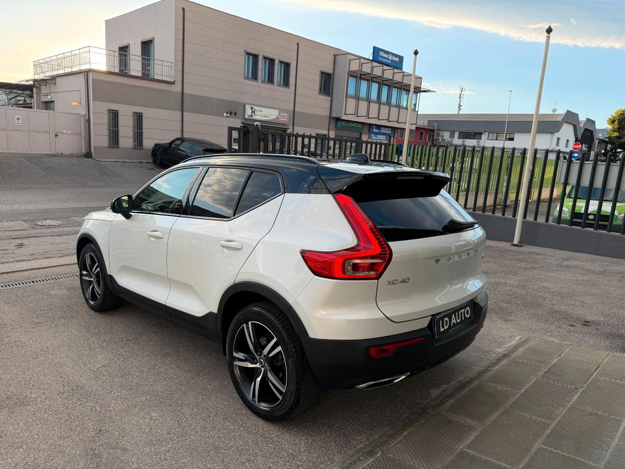 Volvo XC40 D3 R-design