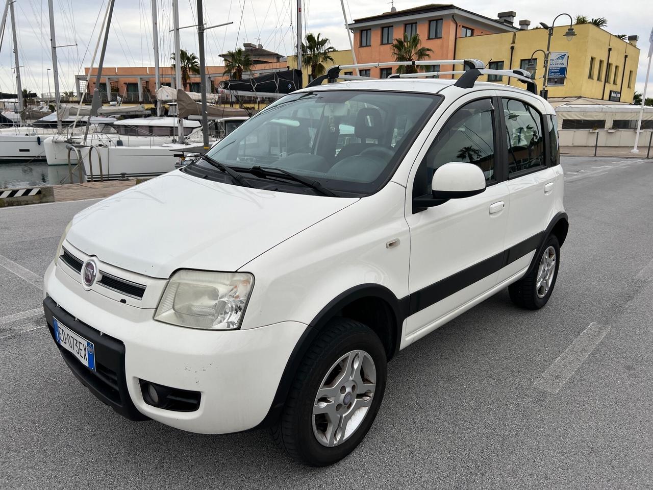 Fiat Panda 1.3 MJT -69 CV- 4x4 -GARANZIA 12 MESI