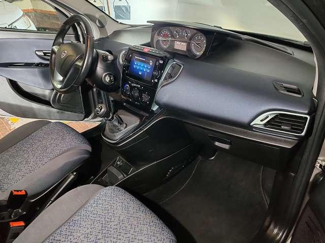 Lancia Ypsilon 1.0 Hybrid 70cv Gold Car Play + Telecamera