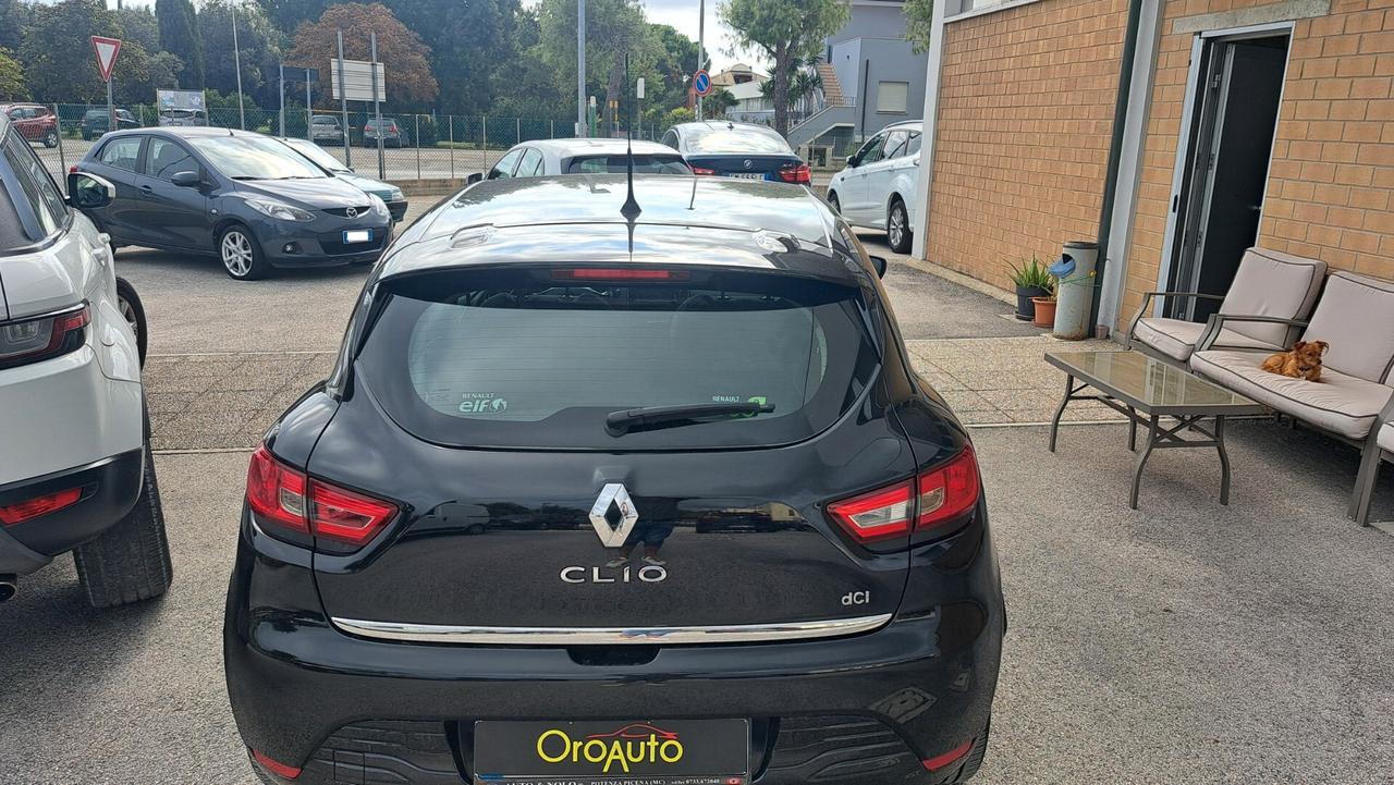 Renault Clio 1.5 dCi 5p-Navi-Bluetooth-Cerchi...