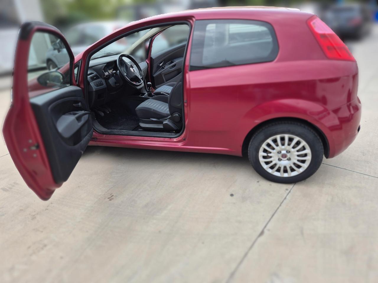 Fiat Grande Punto 1.2 Active clima OK NEOPATENTATI