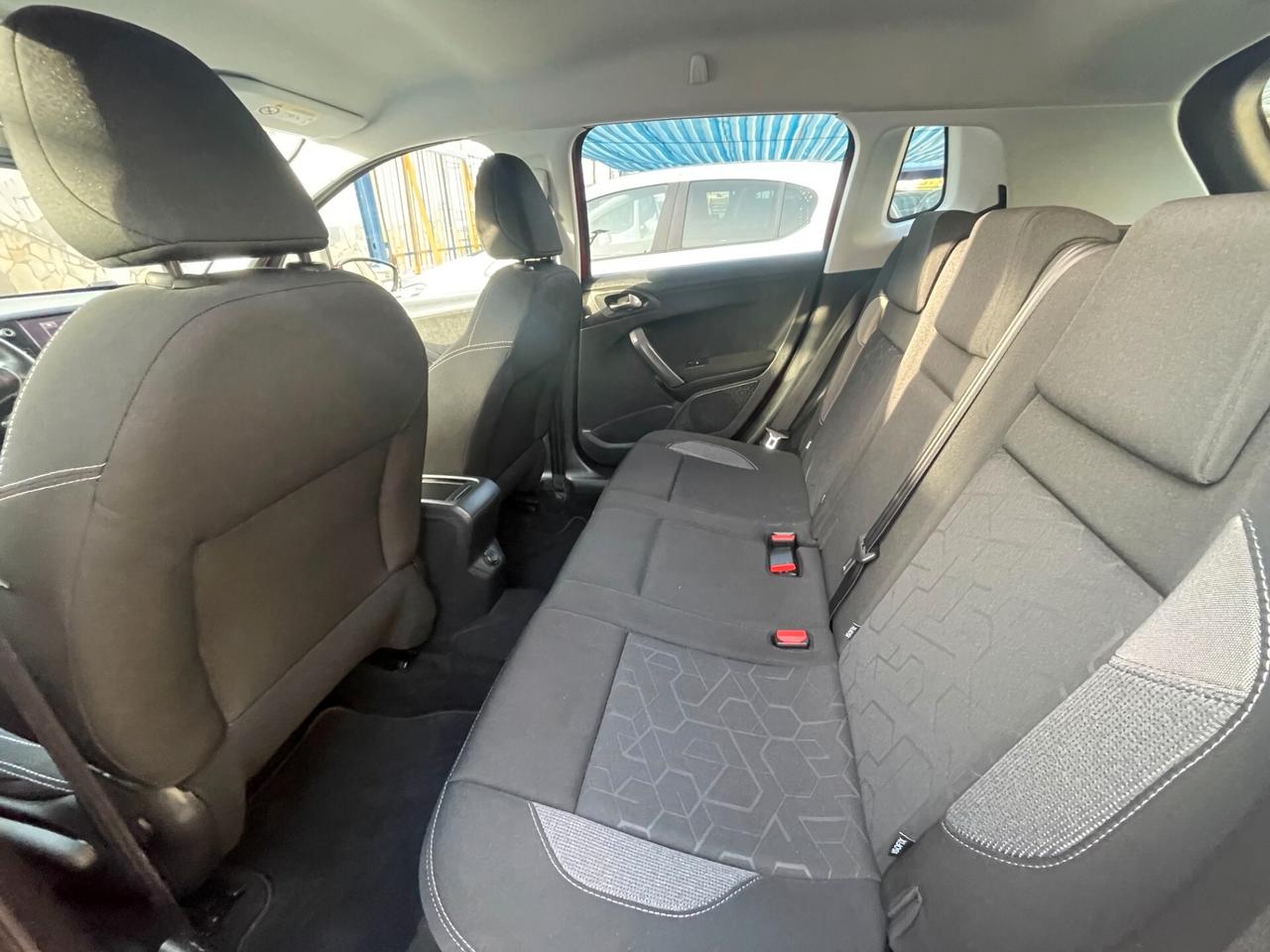 Peugeot 2008 BlueHDi 100 Active