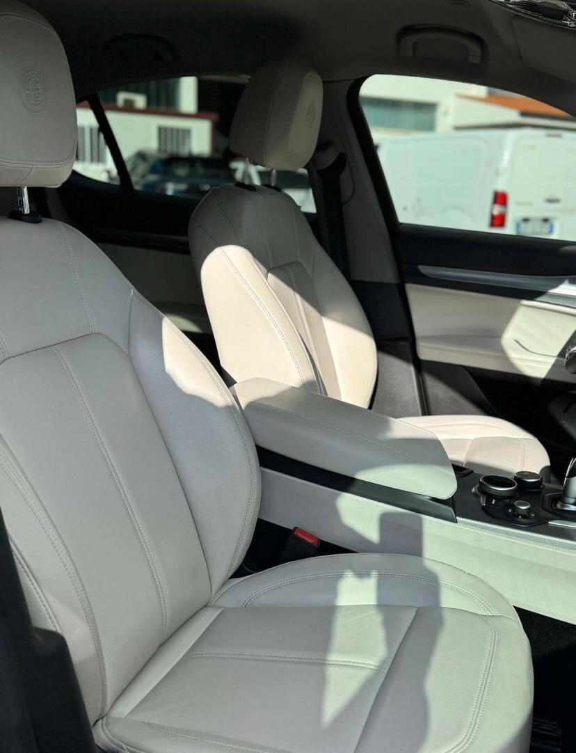 Alfa Romeo Stelvio 2.2 Turbodiesel 210 CV AT8 Q4 B-Tech