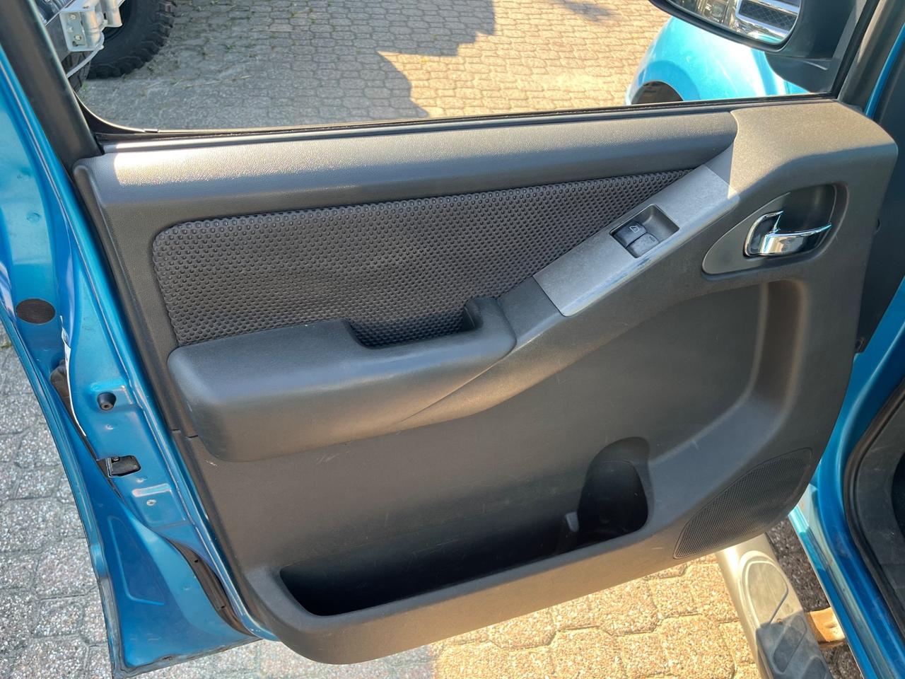 Nissan Navara 2.5 dCi 2 porte King Cab SE