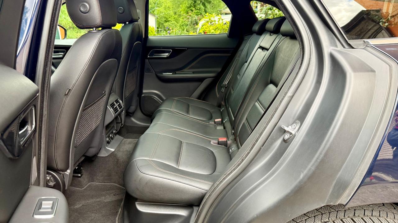 Jaguar F-Pace 2.0 D 180 CV AWD aut. Prestige