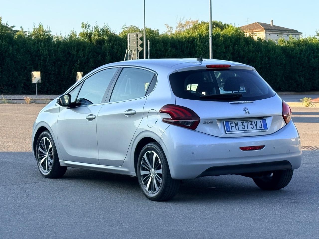 Peugeot 208 5 porte Allure !!GARANZIA!!