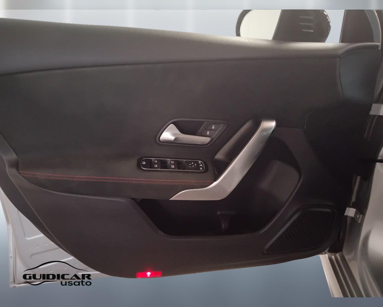 Mercedes-Benz Classe A - W177 2018 - A 180 d Premium auto