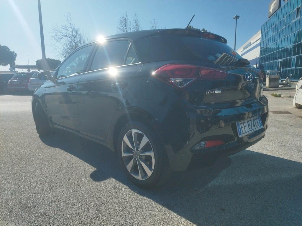 Hyundai i20 1.1 CRDi 12V 5 porte può essere tua a 83,00 €/mese con anticipo 0