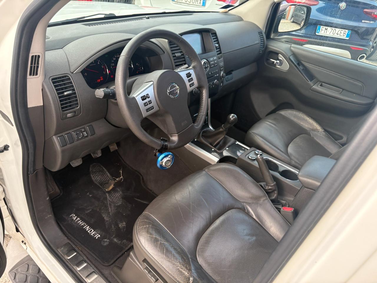 Nissan Pathfinder 2.5 dCi - 7 posti -Gancio