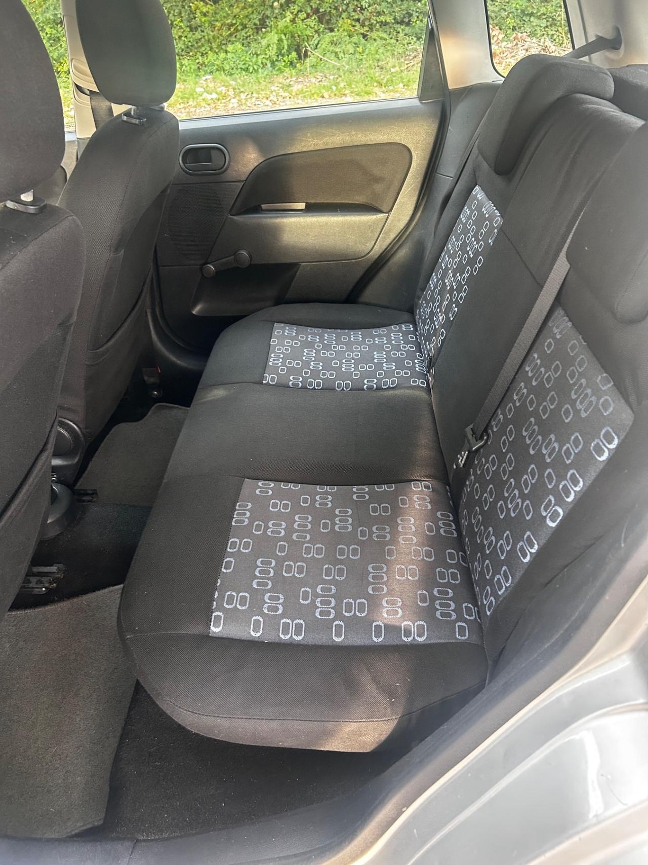 Ford Fiesta 1.4 TDCi 5p. Ghia