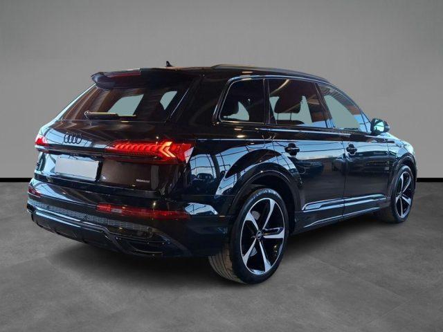 AUDI Q7 45 TDI quattro tiptronic S-Line 7 posti