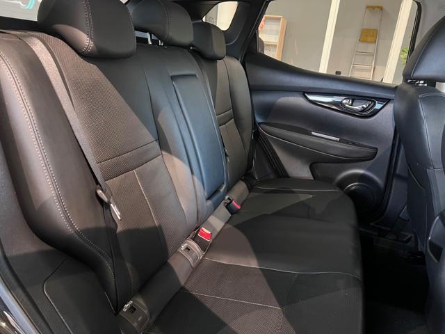 NISSAN Qashqai 1.6 dCi 4WD Black Edition - FULL OPTIONAL!