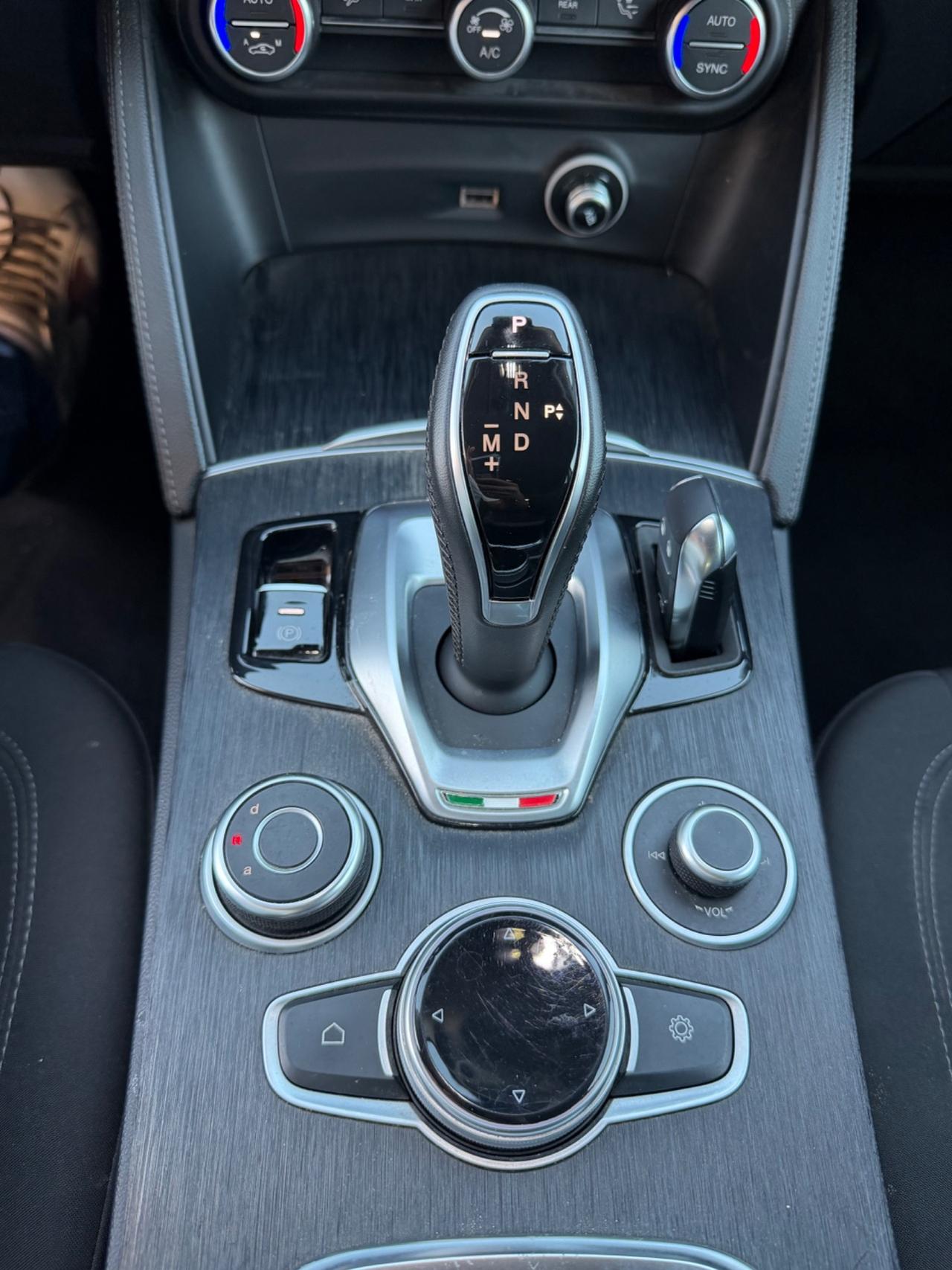 Alfa Romeo Stelvio 2.2 Turbodiesel 190 CV Q4 2022