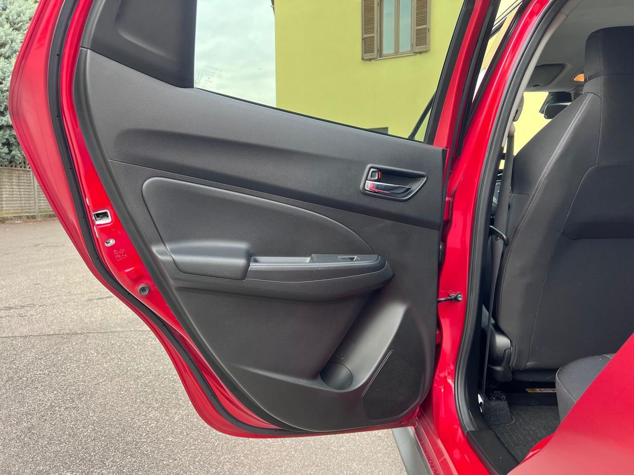 Suzuki Swift 1.4 Boosterjet MHEV Sport #7972