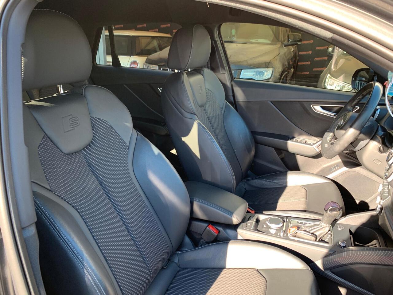 Audi Q2 30 TDI S tronic Identity Black