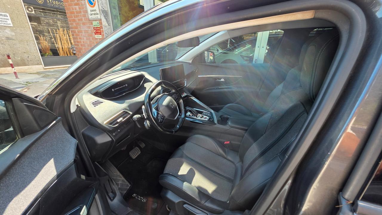 Peugeot 5008 BlueHDi 130 S&S EAT8 Active Pack 7 P.