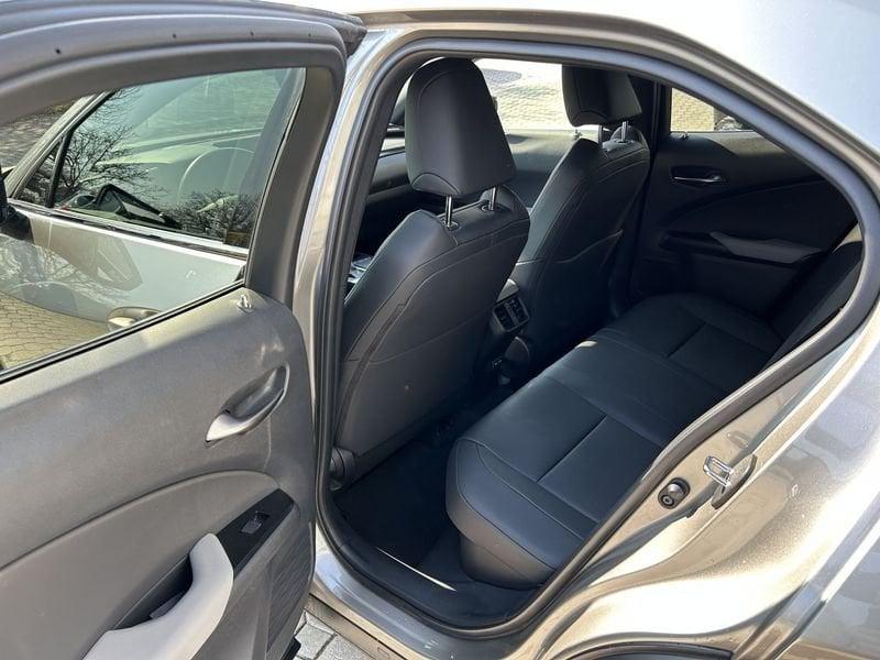 Lexus UX Hybrid Premium