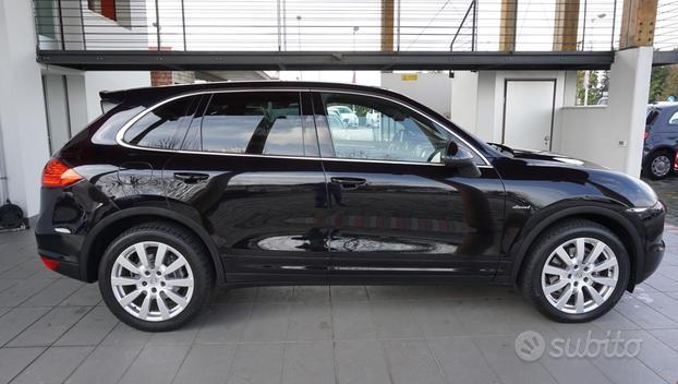 PORSCHE Cayenne 3.0 Diesel 250CV Platinum Editio