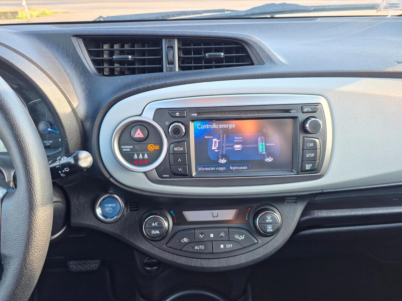 Toyota Yaris 1.5 Hybrid 5 porte Lounge 2014-E5B Automatico NEO