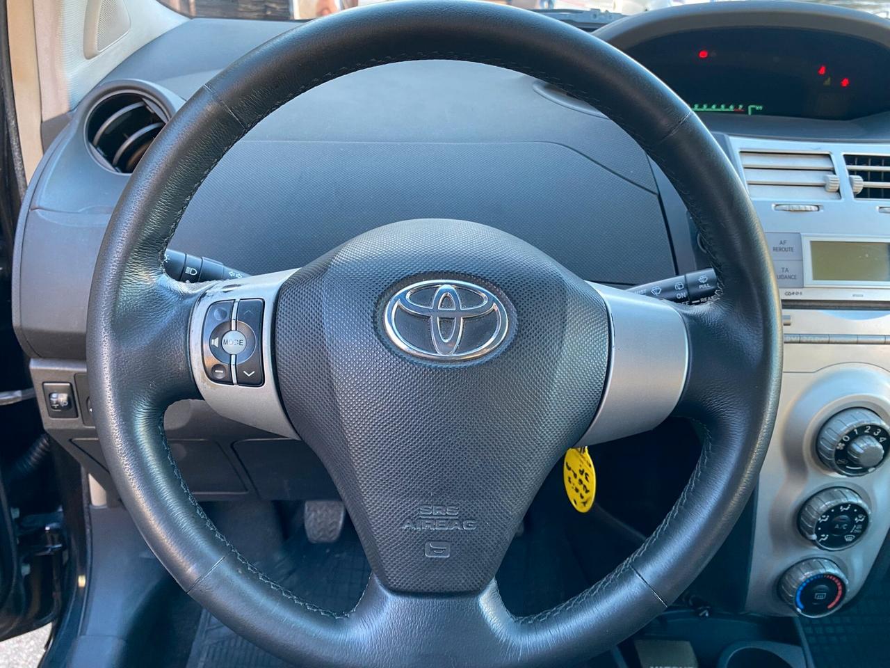 Toyota Yaris 1.3 benz 3p full economica 2007