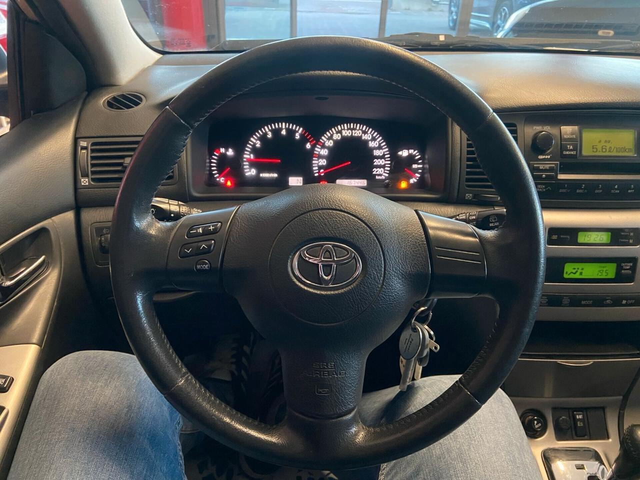 Toyota Corolla 1.4 D-4D M-MT 5 porte Sol ESP