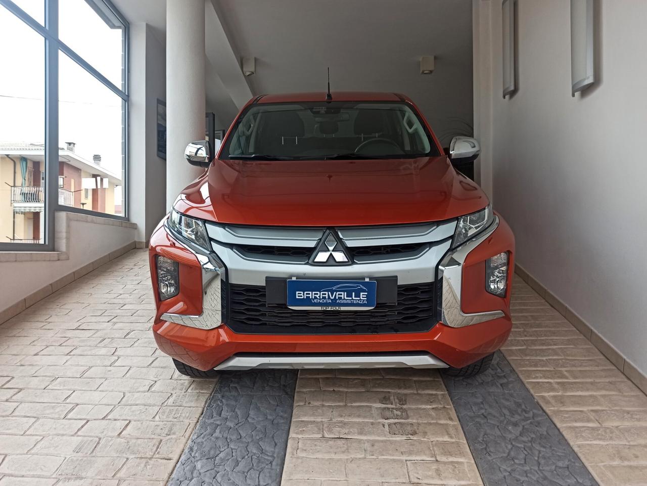 Mitsubishi L200 2.3 D Club Cab 4x4 Super Select Intense 2022