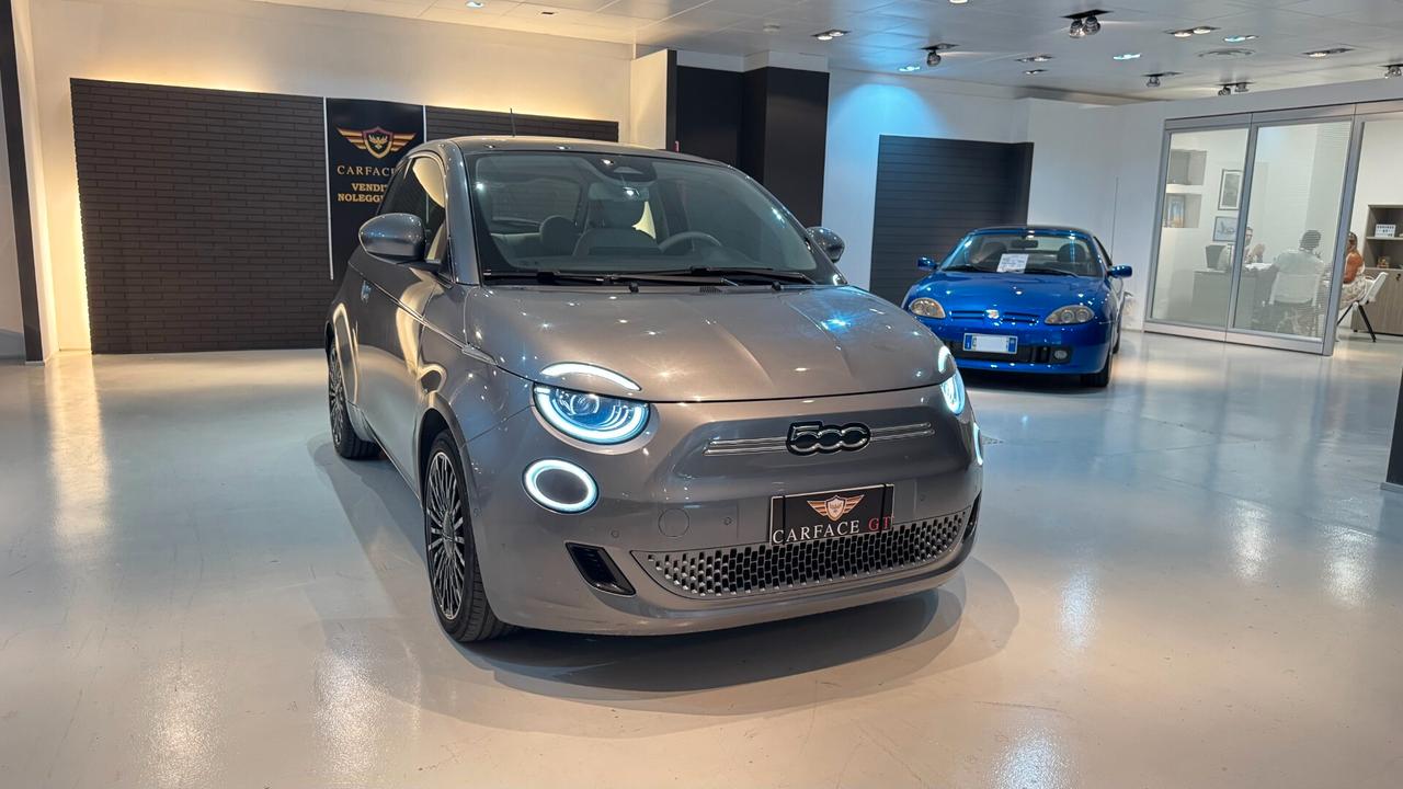 Fiat 500e 42kWh La Prima - 2021