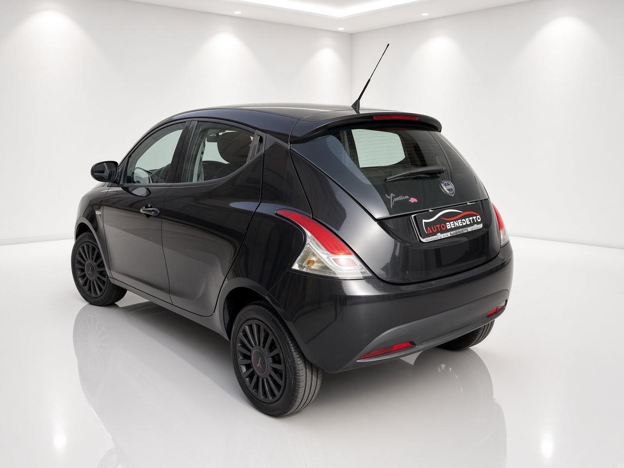 Lancia Ypsilon 1.3 MJT 95 CV S&S Gold 2013
