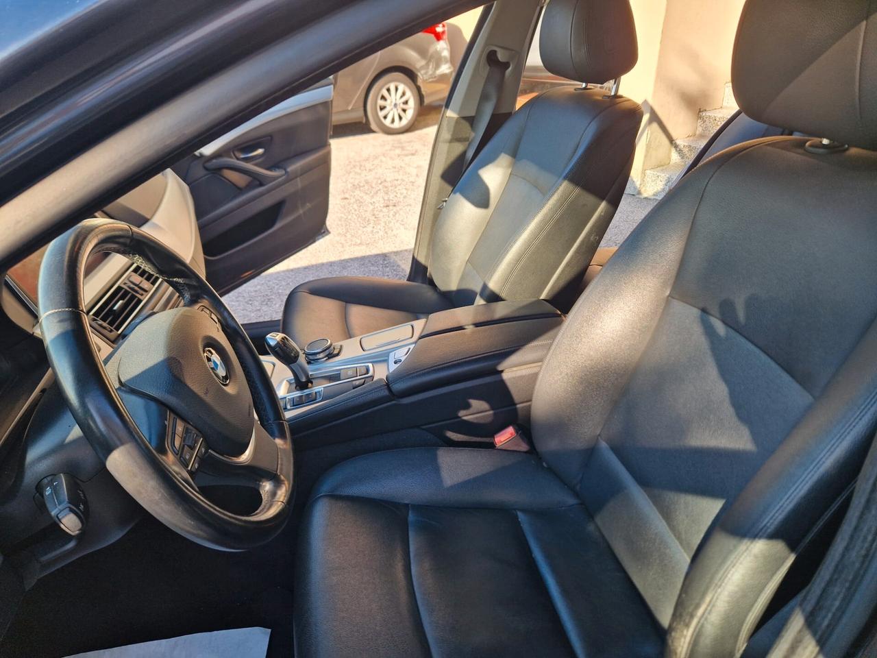 Bmw 530 530d 249CV berlina Luxury